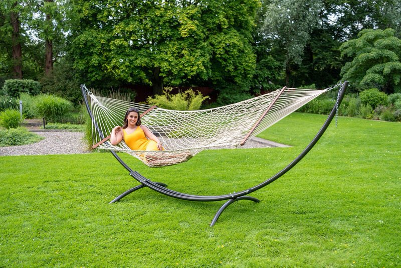 How Far Apart Do Hammock Posts Need to Be