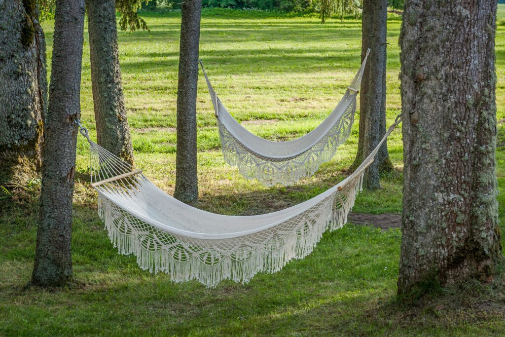 What is the Safest Way to Use a Door to Hang a Hammock?